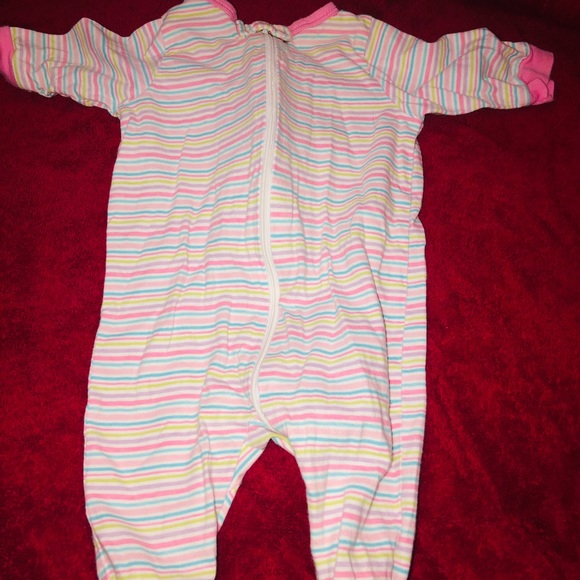 BABY FOOTIES - Picture 2 of 3